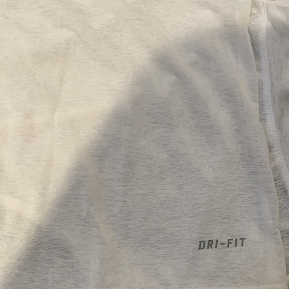 Nike drifit shirt - Picture 5 of 5